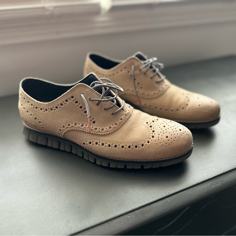 Men’s Cole Haan Dress Shoes Size 10 1/2, Tan and Grey in color